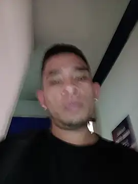 Gloryholeroom online show from December 19, 2025, 7:43 pm