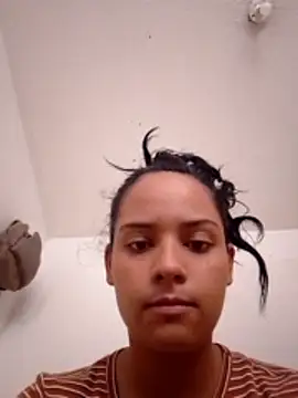 DulceTentacion12 online show from December 17, 2025, 2:34 pm