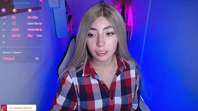 Snapshot of channel_blondee chatting on April 8, 2026, 12:10 am channel blondee online show from April 8, 2026, 12:10 am