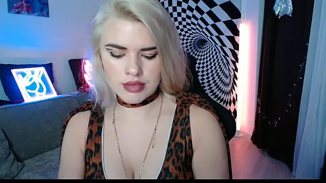 Ariana Saint online show from January 16, 2026, 3:05 pm