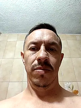 Snapshot of L_hotcream chatting on February 19, 2026, 10:17 pm L hotcream online show from February 19, 2026, 10:17 pm