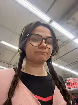 Niki Hug online show from January 18, 2026, 10:30 am