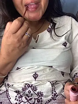 missmisha01 online show from March 8, 2026, 4:11 pm