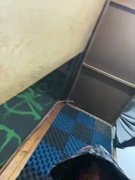 baby young online show from December 21, 2025, 9:44 pm