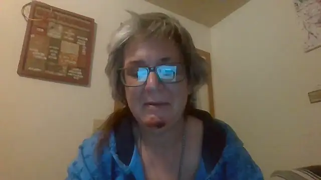 becky1111 online show from May 25, 2026, 10:21 am