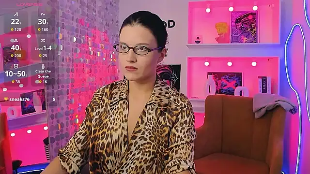 RowenMoon online show from February 14, 2026, 10:06 pm