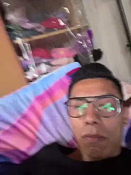 Snapshot of Marko-18 chatting on December 20, 2025, 7:10 pm Marko-18 online show from December 20, 2025, 7:10 pm