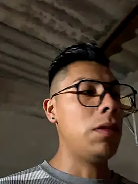 Snapshot of Marko-18 chatting on December 23, 2025, 1:03 am Marko-18 online show from December 23, 2025, 1:03 am