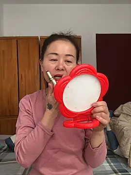 yunyun52012 online show from January 13, 2026, 7:46 am