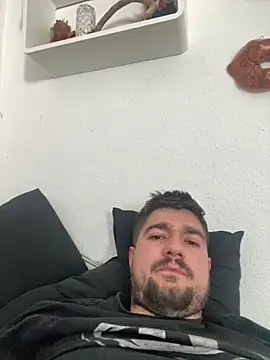 Snapshot of LienalWarplane chatting on February 9, 2026, 1:26 pm LienalWarplane online show from February 9, 2026, 1:26 pm