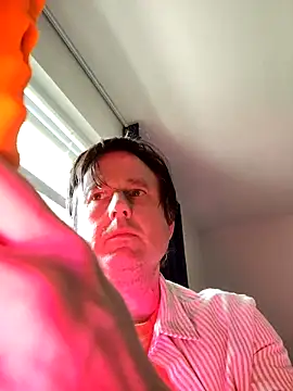 nobored online show from April 9, 2026, 7:08 pm