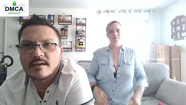 Snapshot of Miss-Chupagirly chatting on April 23, 2026, 3:47 pm Miss-Chupagirly online show from April 23, 2026, 3:47 pm