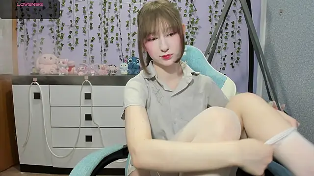 Yoonhee ki online show from July 7, 2026, 1:15 pm