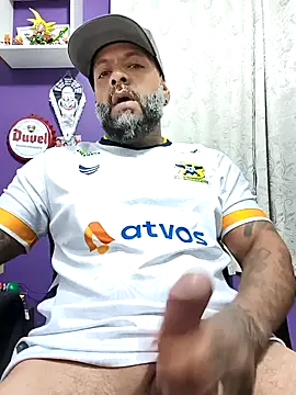 morenoteza0 online show from April 25, 2026, 9:34 pm