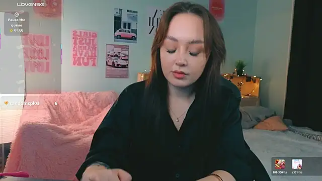 fallin lovee online show from January 6, 2026, 7:39 pm