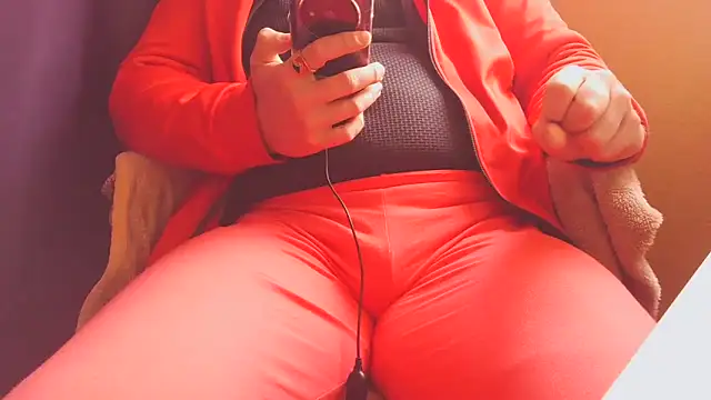 Snapshot of Michaelo666 chatting on February 17, 2026, 8:44 am Michaelo666 online show from February 17, 2026, 8:44 am