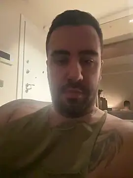 Snapshot of XhotLatte chatting on February 20, 2026, 10:32 pm XhotLatte online show from February 20, 2026, 10:32 pm