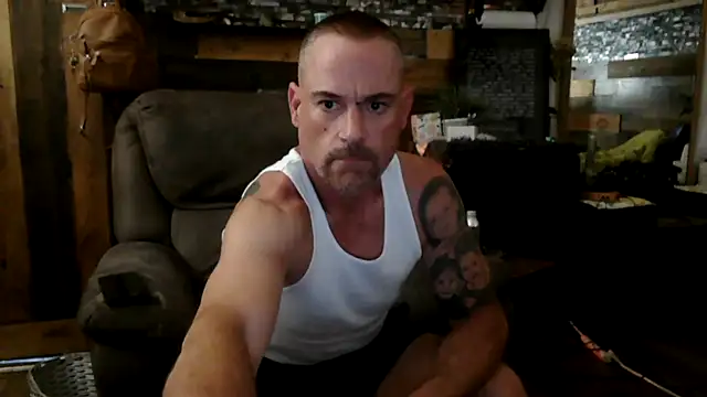 MISTERANDDEMI online show from May 21, 2026, 8:43 am