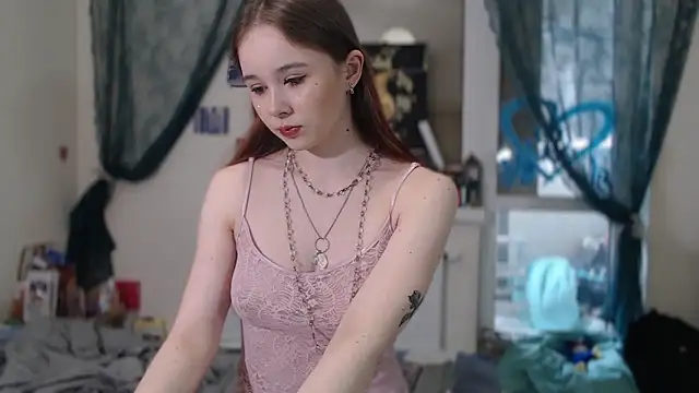 Snapshot of MaryJane_x_Peter chatting on May 27, 2026, 12:35 pm MaryJane x Peter online show from May 27, 2026, 12:35 pm