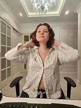 Snapshot of LondonMiley chatting on February 2, 2026, 3:11 pm LondonMiley online show from February 2, 2026, 3:11 pm