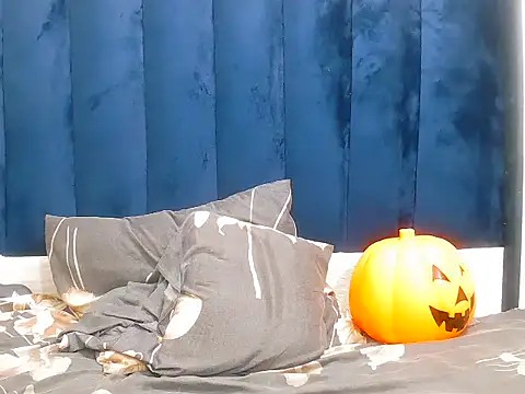 DarkBeauty33 online show from December 22, 2025, 11:29 am