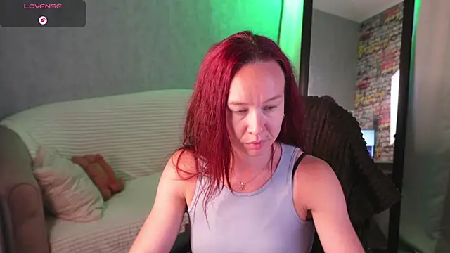 Snapshot of Spoty_Kate_ chatting on June 19, 2026, 1:32 am Spoty Kate online show from June 19, 2026, 1:32 am