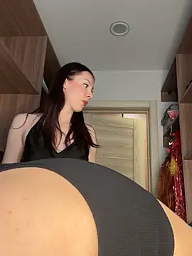Snapshot of RussianGirls_ chatting on May 8, 2026, 1:27 pm RussianGirls online show from May 8, 2026, 1:27 pm