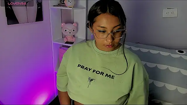 tinna noa online show from March 4, 2026, 8:26 pm