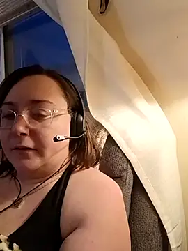 Snapshot of pinkcheetah12 chatting on February 8, 2026, 10:57 pm pinkcheetah12 online show from February 8, 2026, 10:57 pm