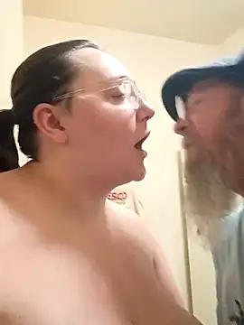 pinkcheetah12 online show from March 28, 2026, 3:44 pm