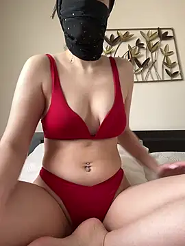 lilith0202 online show from April 3, 2026, 1:42 pm