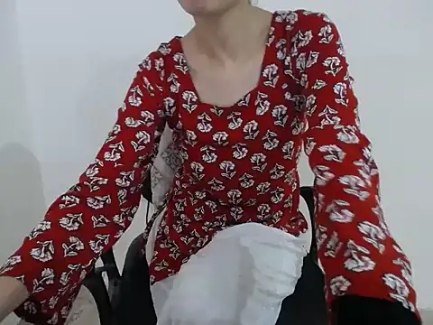 Farhana beautyfull online show from March 3, 2026, 3:45 am