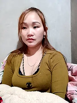 Snapshot of yula-bi chatting on February 10, 2026, 12:37 am yula-bi online show from February 10, 2026, 12:37 am