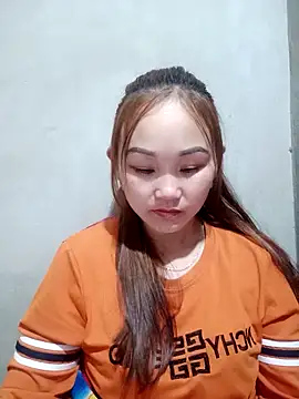 Snapshot of yula-bi chatting on February 15, 2026, 8:27 pm yula-bi online show from February 15, 2026, 8:27 pm