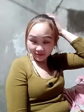 Snapshot of yula-bi chatting on February 21, 2026, 11:39 pm yula-bi online show from February 21, 2026, 11:39 pm