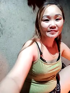 Snapshot of yula-bi chatting on March 13, 2026, 10:49 pm yula-bi online show from March 13, 2026, 10:49 pm