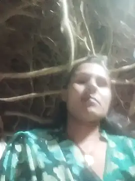 Cuty priti online show from May 13, 2026, 4:48 pm