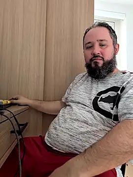 Hairy bear86 online show from April 17, 2026, 4:10 pm