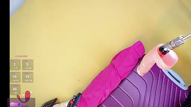 Valeryn Oficial21 online show from February 2, 2026, 6:50 pm