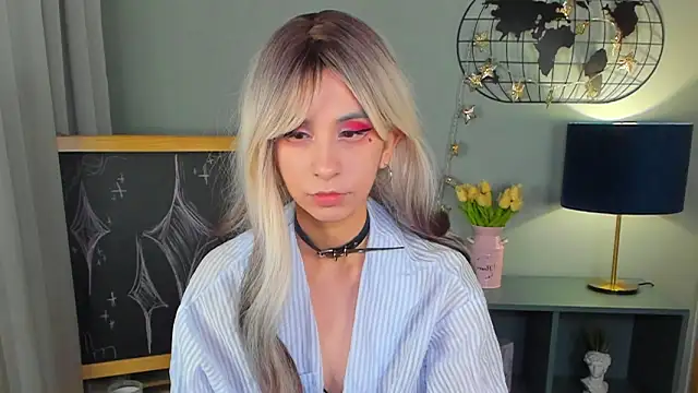 lesilos online show from March 26, 2026, 1:44 am