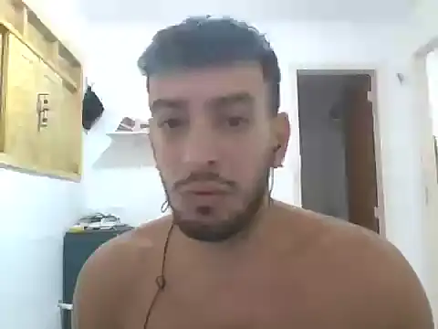 Snapshot of alpalo420 chatting on March 3, 2026, 9:21 pm alpalo420 online show from March 3, 2026, 9:21 pm