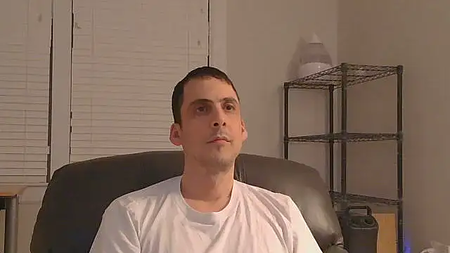 Snapshot of SissyJosh chatting on February 8, 2026, 4:27 am SissyJosh online show from February 8, 2026, 4:27 am