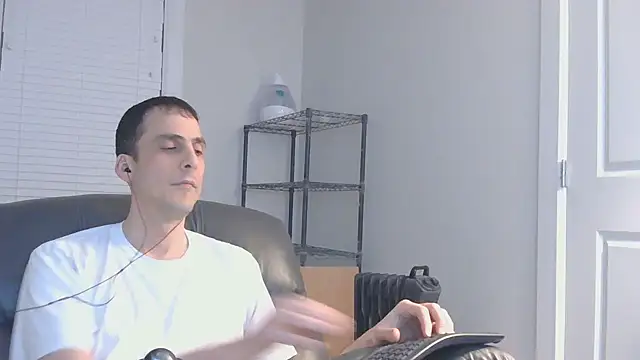 Snapshot of SissyJosh chatting on February 9, 2026, 5:55 am SissyJosh online show from February 9, 2026, 5:55 am