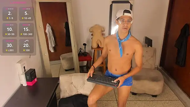 Victor LatinBoy online show from April 10, 2026, 4:50 am