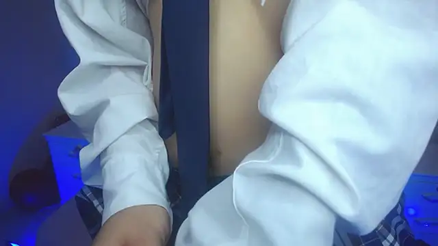 Atenea Luxx online show from February 18, 2026, 6:37 pm