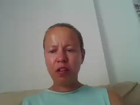 jennyblondeuk online show from May 31, 2026, 3:19 pm