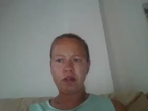 jennyblondeuk online show from May 31, 2026, 6:09 pm