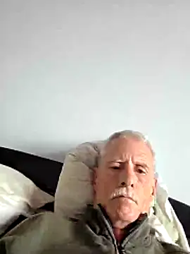 looking4u2 online show from February 18, 2026, 4:52 am