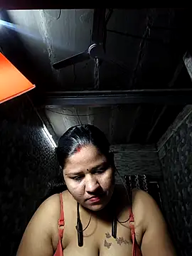 Snapshot of SexyKajal_758 chatting on April 4, 2026, 5:49 am SexyKajal 758 online show from April 4, 2026, 5:49 am