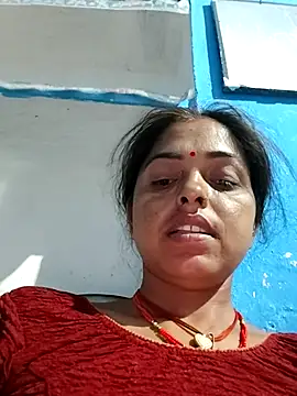 Snapshot of Mahima_rani34 chatting on May 8, 2026, 9:31 pm Mahima rani34 online show from May 8, 2026, 9:31 pm